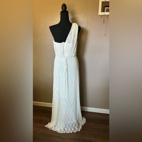 JEWEL Badgley Mischa dress One-Shoulder White lace Gown front slit Sz 10 NWT - Picture 5 of 16